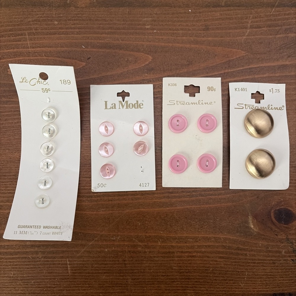 Vintage Buttons Lot Of 4